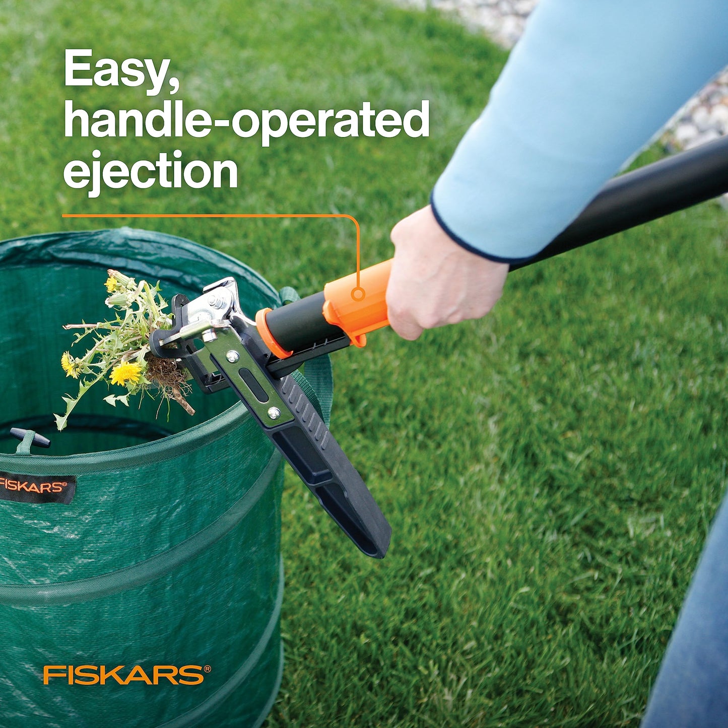 Fiskars 3-Claw Stand Up Weed Puller Tool, Gardening Hand Weeding Tool with 39" Long Ergonomic Handle with Easy-Eject Mechanism