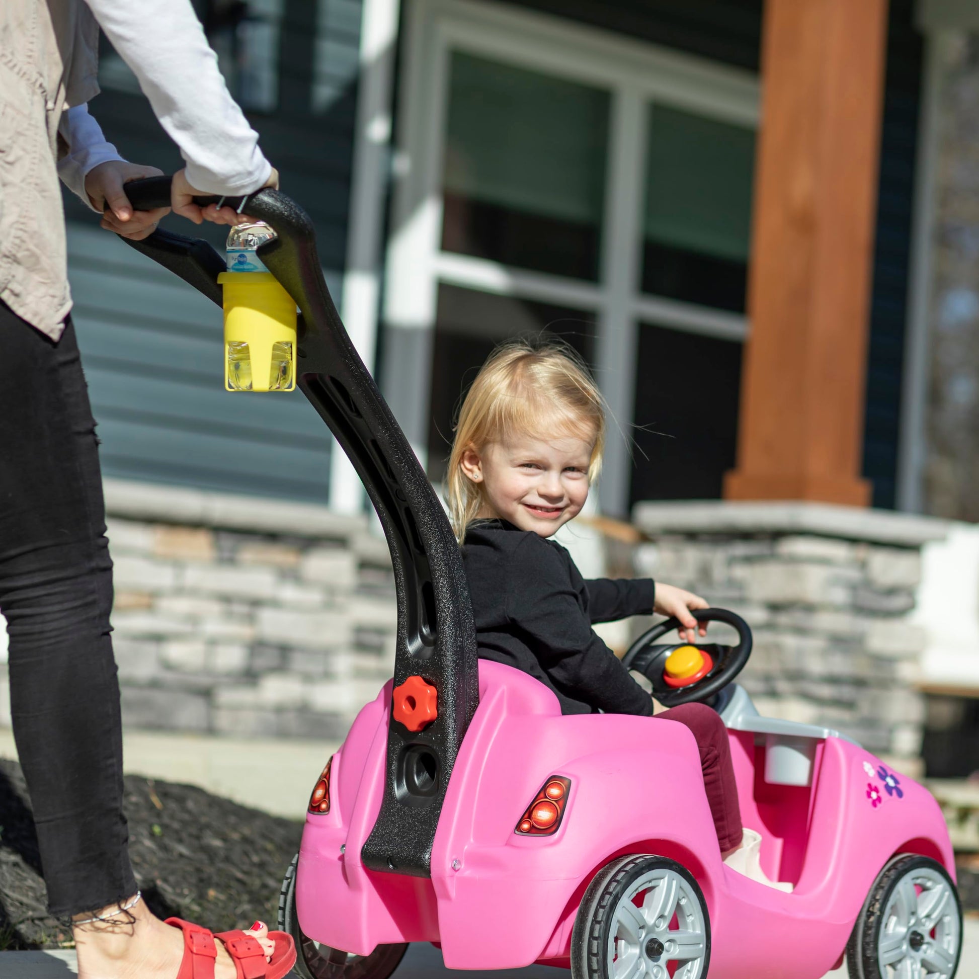 Step2 Whisper Ride II Buggy Kids Push Car, Ride On Toy, Stroller Substitute, Includes Seat Belt &amp; Horn, Made of Durable Plastic, Max Weight 50 lbs., For Toddlers 1.5-4 Years Old, Blue